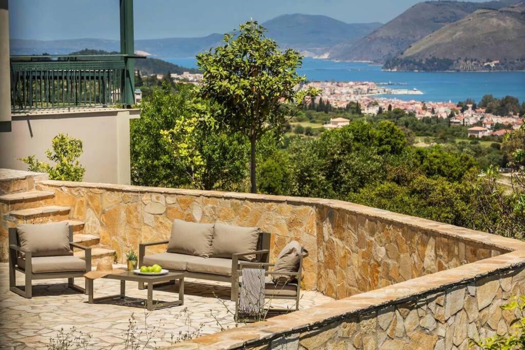 הוילה Khelmáta Peaceful House With An Awesome View מראה חיצוני תמונה